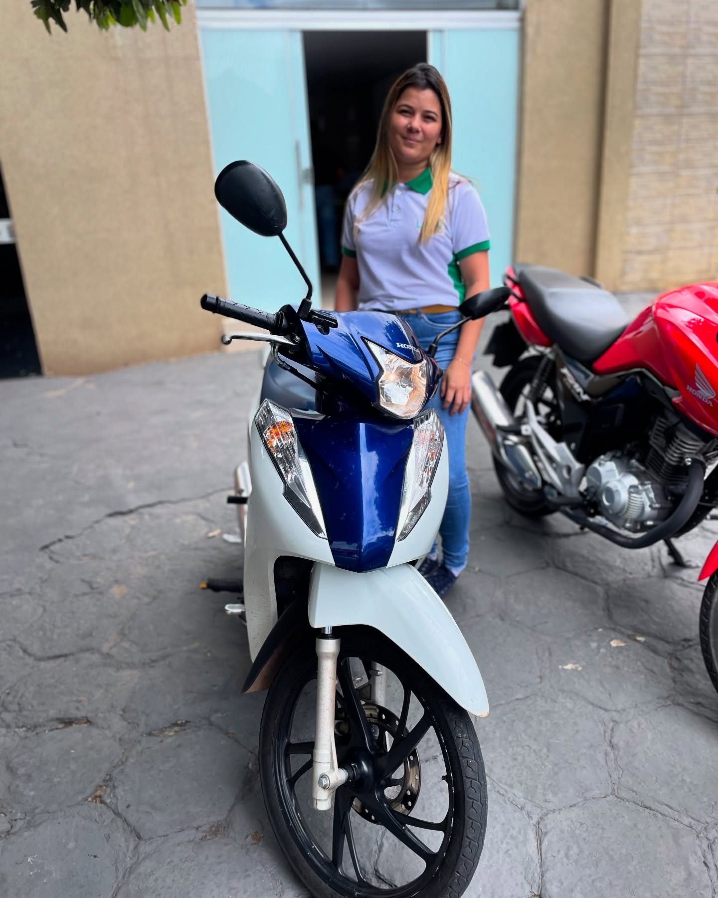 Conquiste sua moto agora